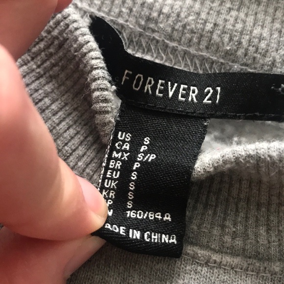 ❤️ F21 Cropped Stripped Crewneck Sweater - Picture 4 of 4